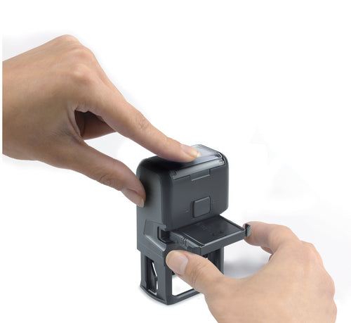 Hands changing 4941 Ink pad