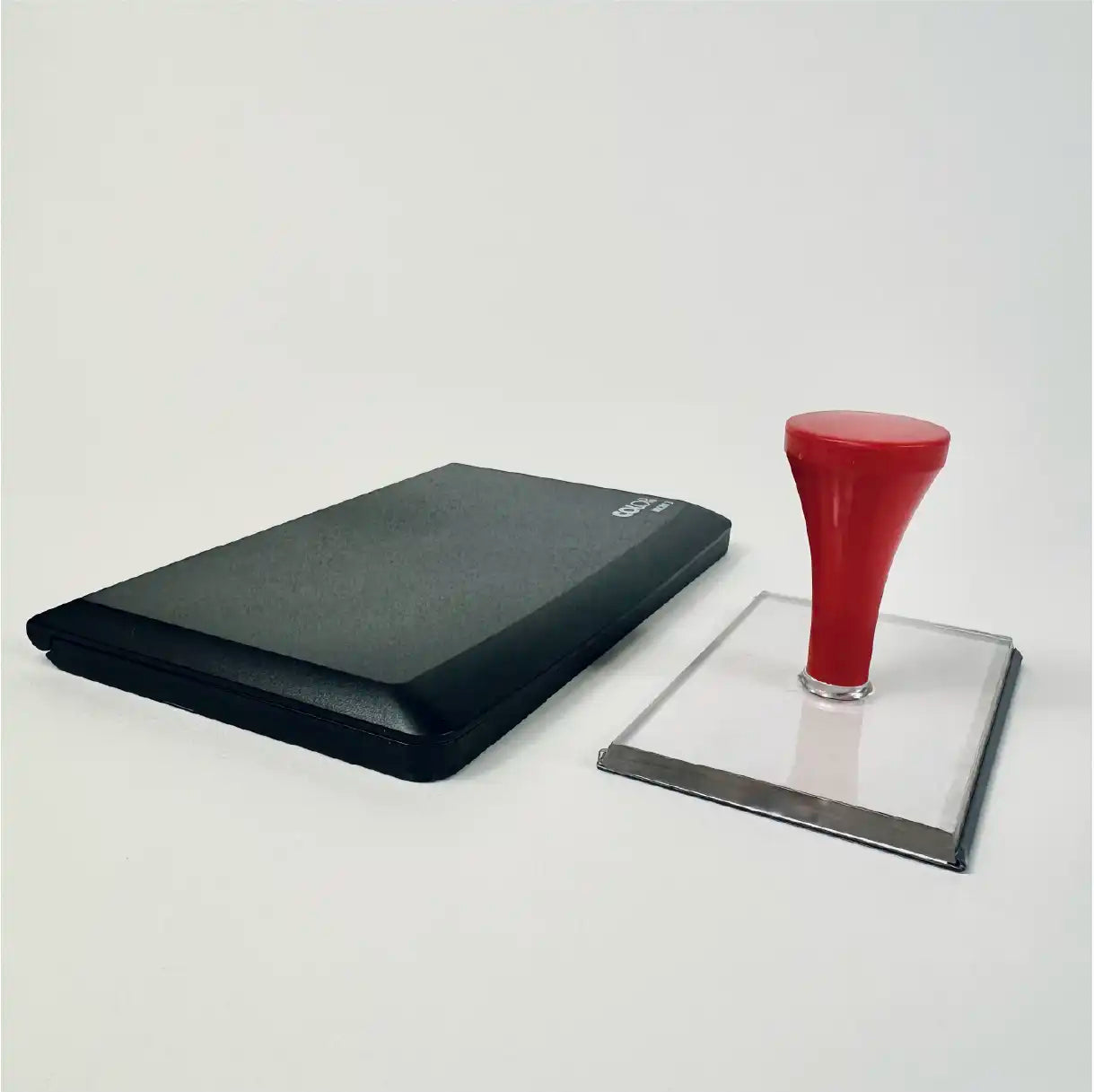 Vue Stamp L18 and Black Stamp Pad